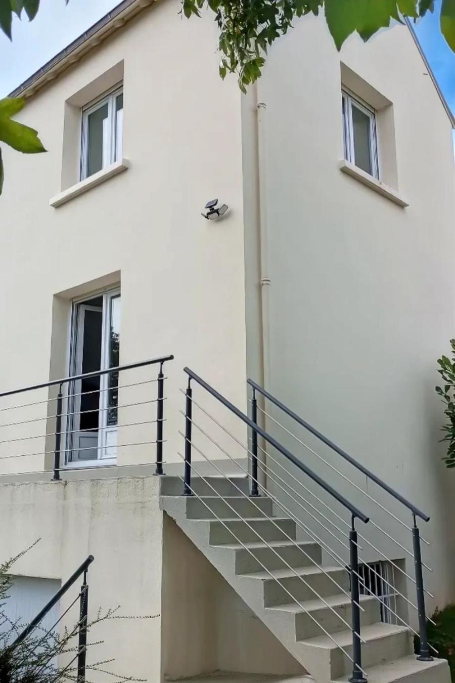 Petite Maison Avec Jardin Landrévarzec Exterior photo